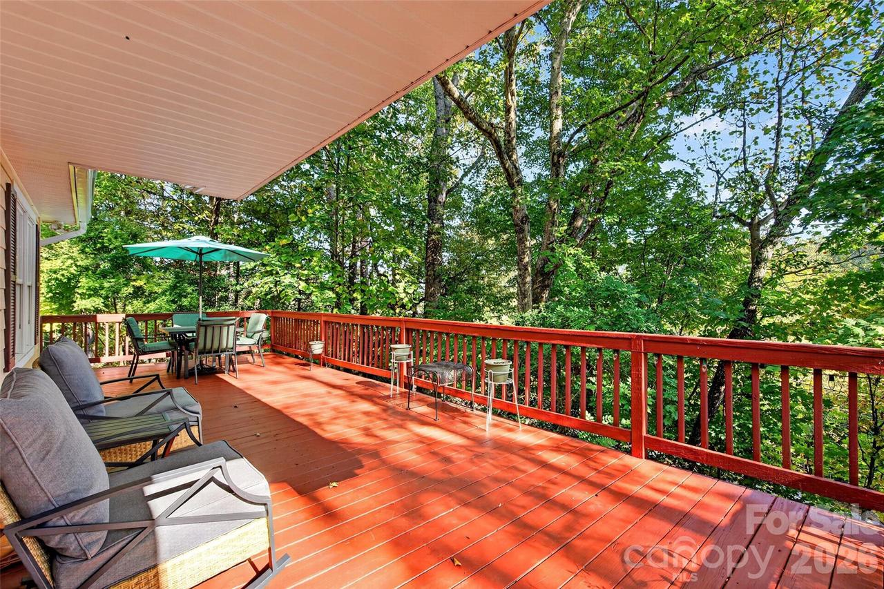 337 & 345 Avery Creek Rd., Arden, NC 28704