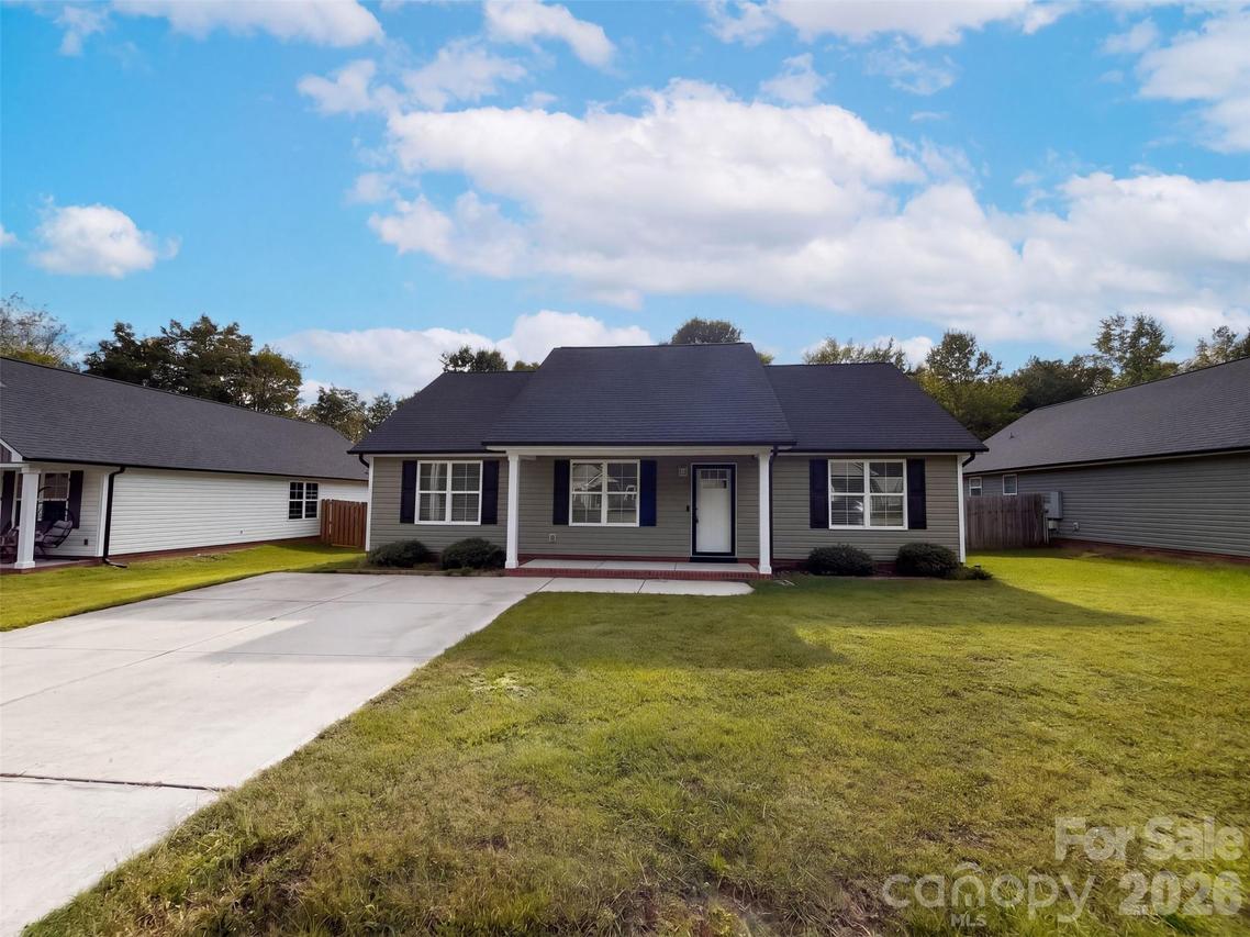 335 Odell Dr., Concord, NC 28025