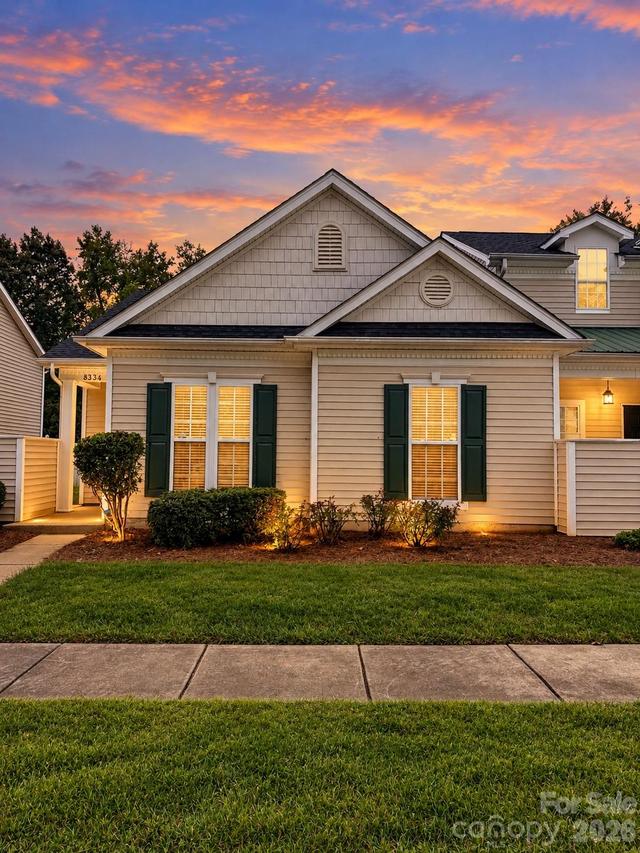 8334 Carob Tree Ln., Charlotte, NC 28215