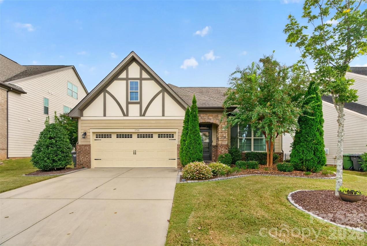 17511 Austins Creek Dr., Charlotte, NC 28278