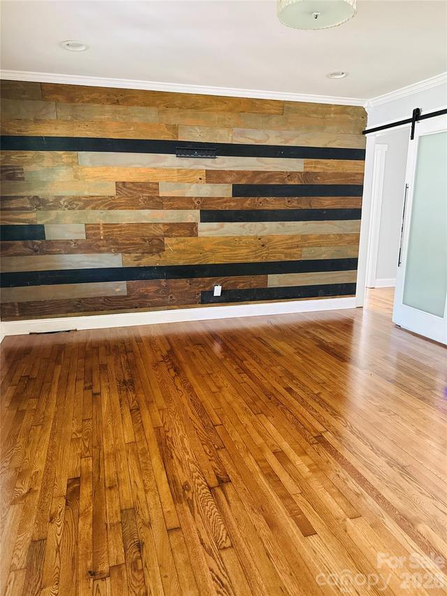 1929 Grier Ave., Charlotte, NC 28216