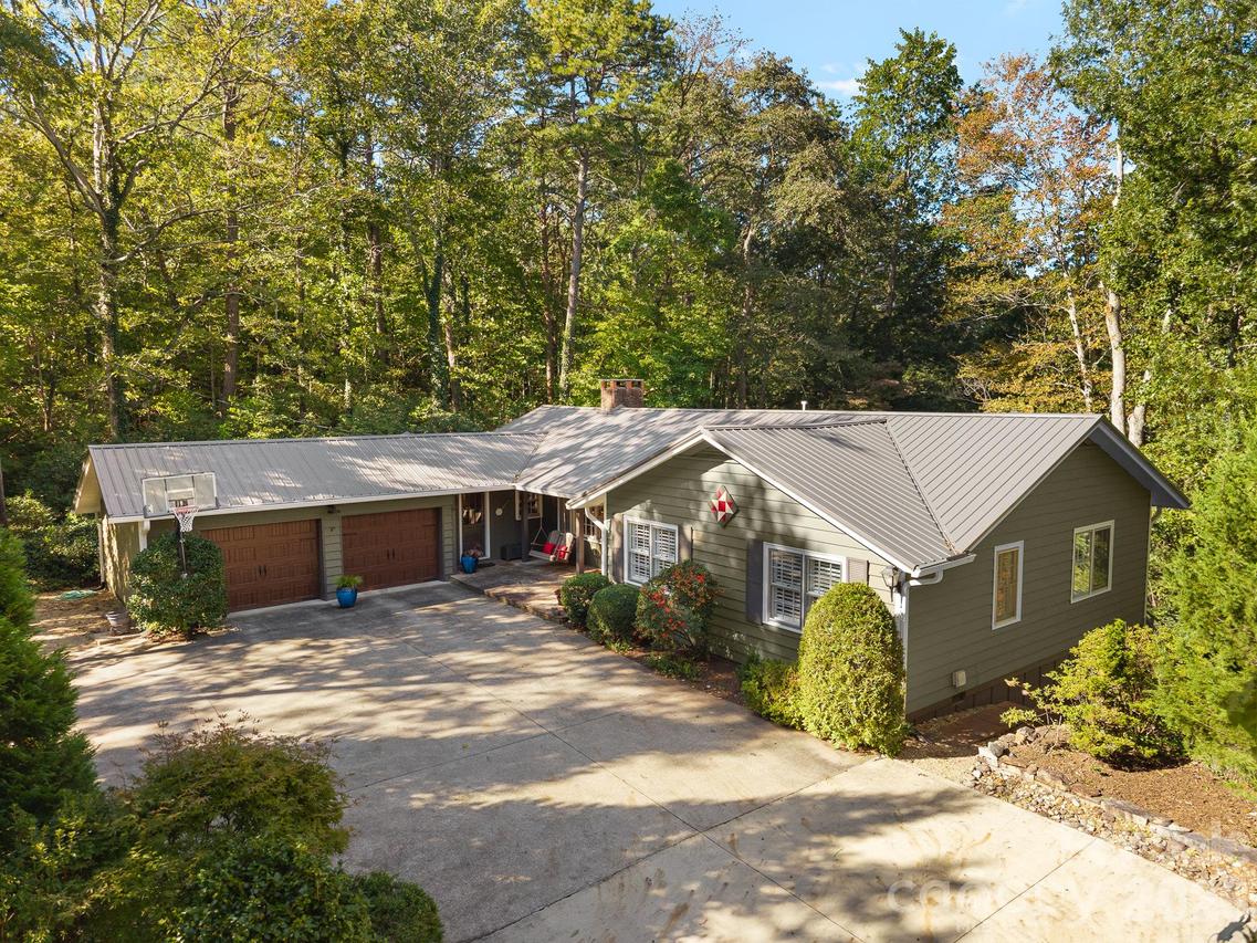 69 Eargle Rd., Tryon, NC 28782