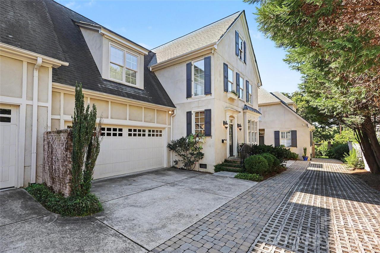 2614 Chelsea Dr., Charlotte, NC 28209