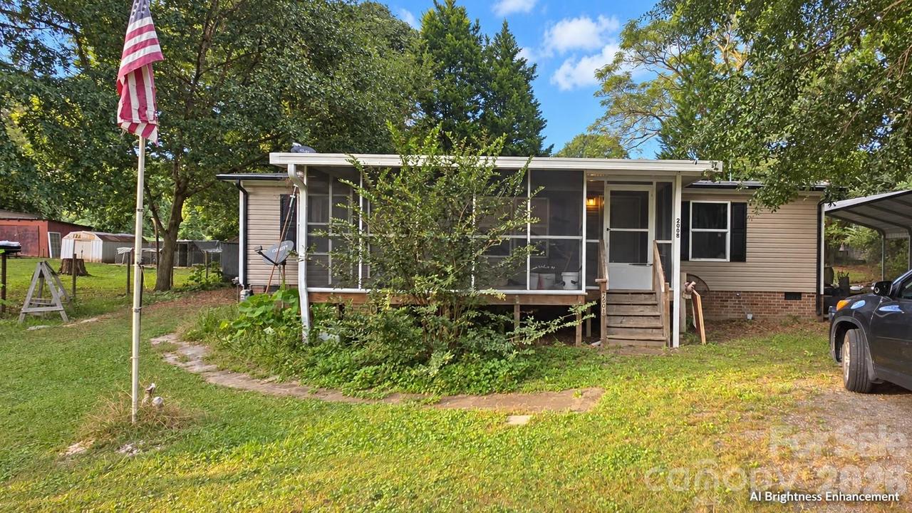 2008 7th Ave. #244-E, Hickory, NC 28602