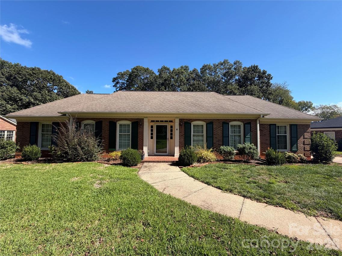 520 King Edward Rd., Charlotte, NC 28211