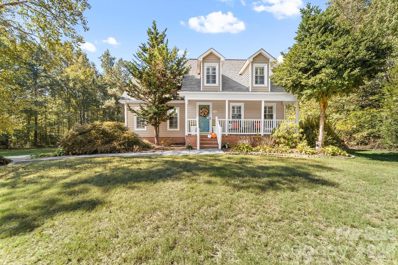 5020 Mandy Ln., Mount Holly, NC 28120