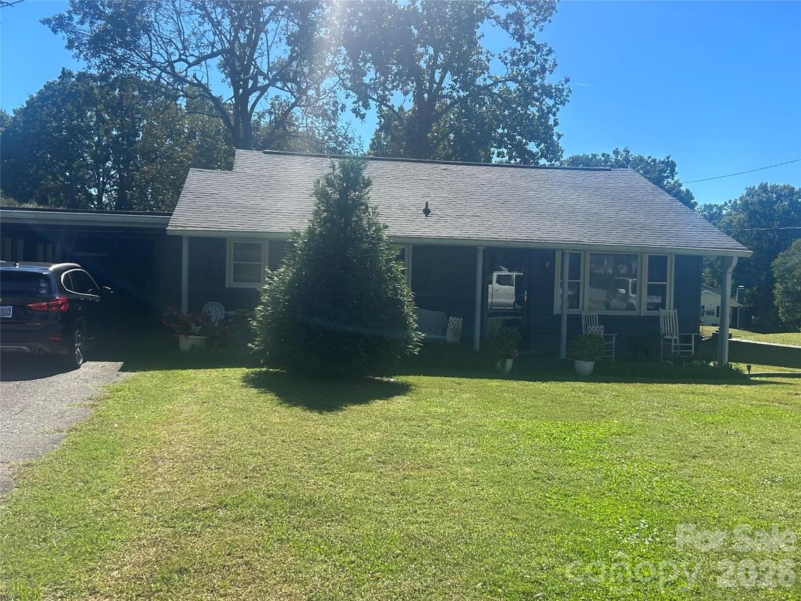 657 12th Ave., Gastonia, NC 28054