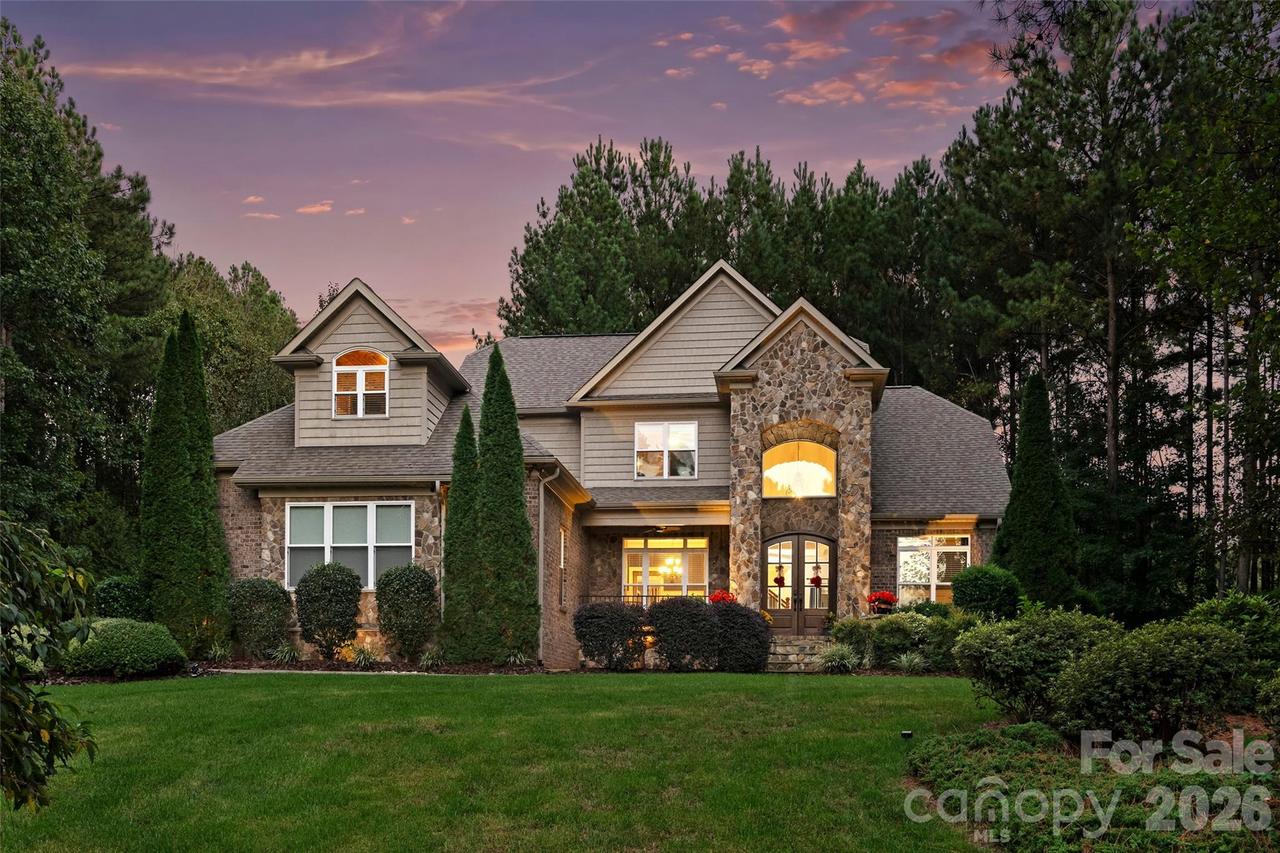 6653 Goose Point Dr., Denver, NC 28037