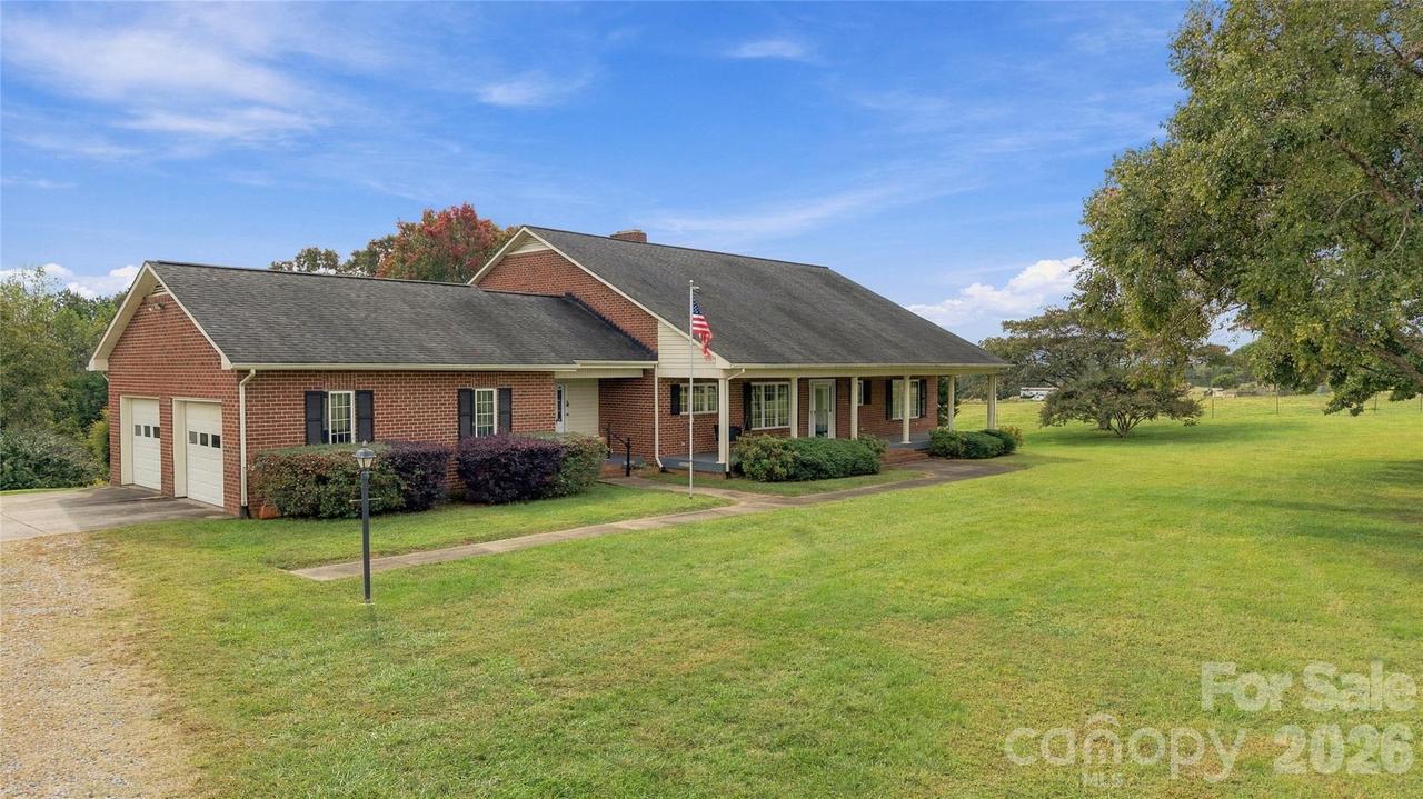 4020 Harris Creek Rd., Lawndale, NC 28090
