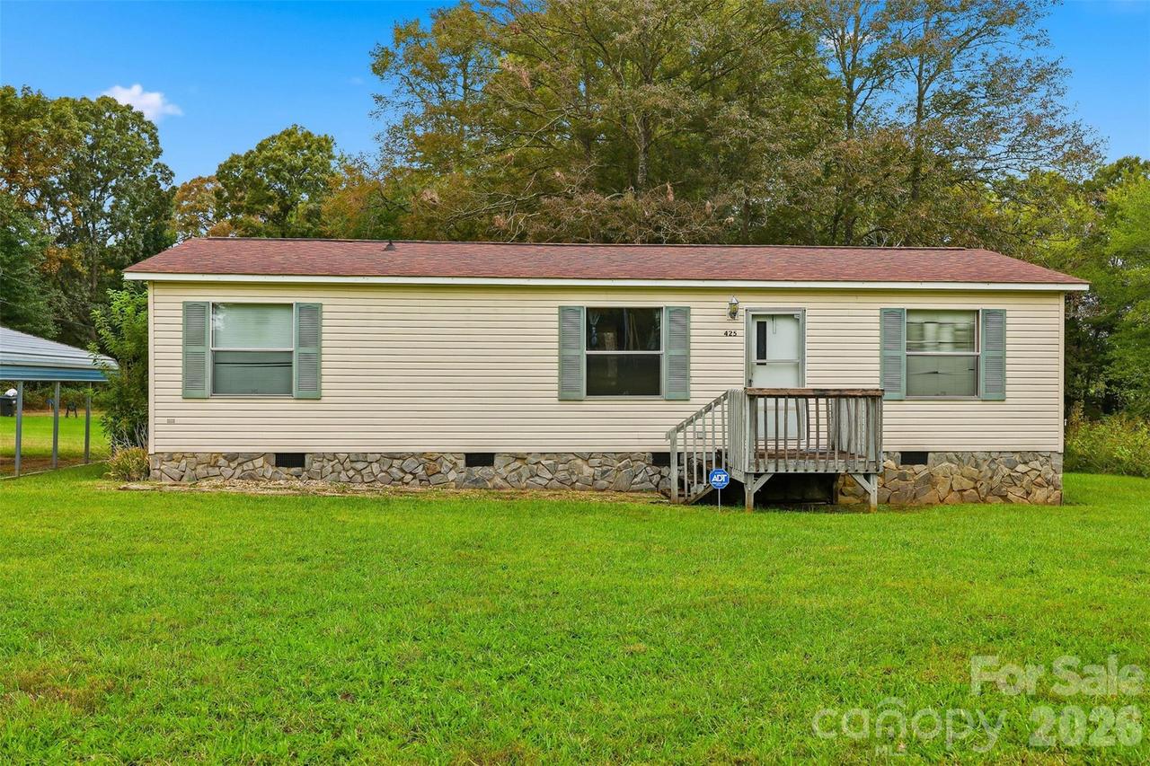 425 E Lackey Farm Rd., Stony Point, NC 28678