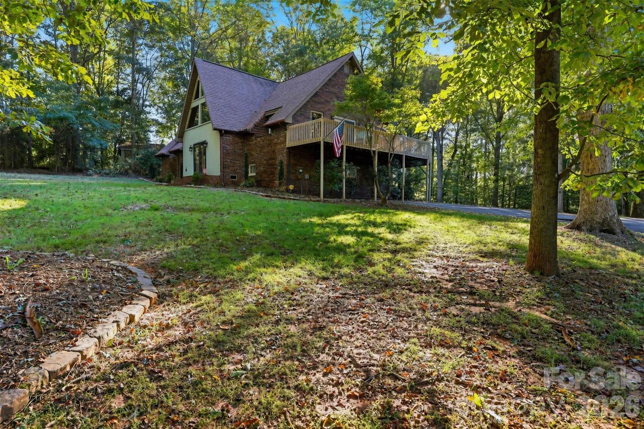 38 Lee Matheson Rd., Taylorsville, NC 28681