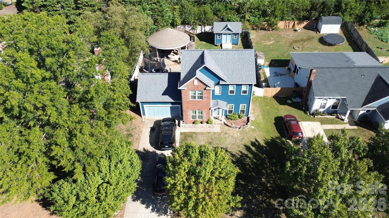 1320 Gretna Green Dr., Charlotte, NC 28217