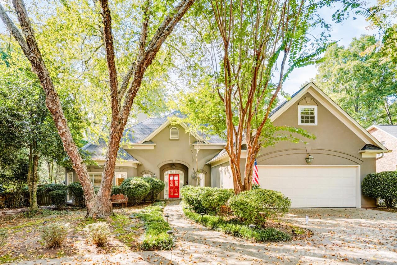 7201 Charter Brook Dr., Charlotte, NC 28270