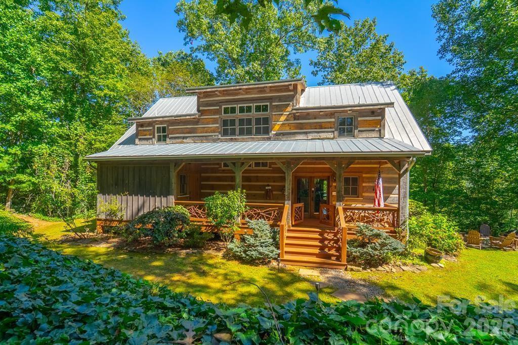 246 Fiddle And A Bow Ln., Sylva, NC 28779