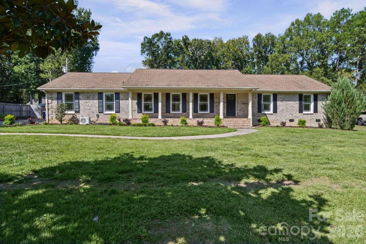 7301 Pine Lake Ln., Mint Hill, NC 28227