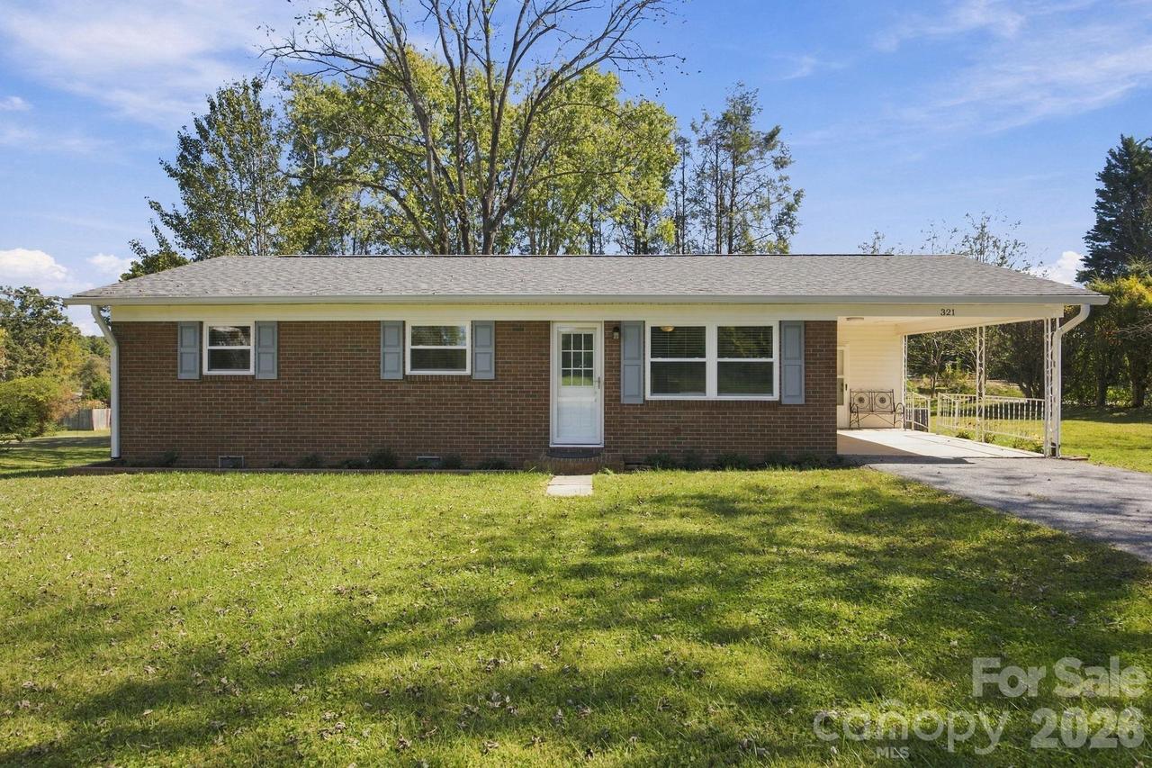 321 Sheldon St., Hudson, NC 28638