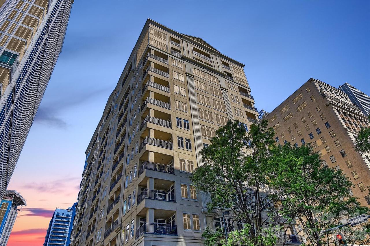 230 S Tryon St. #1105, Charlotte, NC 28202
