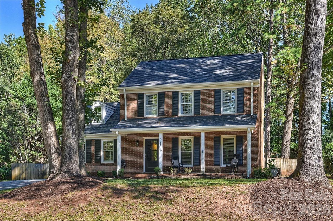9108 New Towne Dr., Matthews, NC 28105