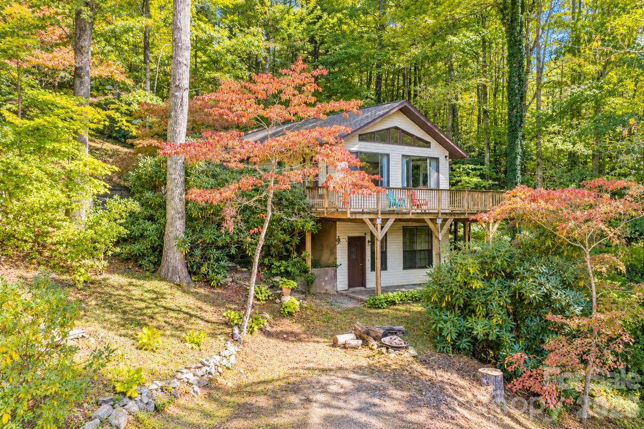 414 Bear Lake Cir., Whittier, NC 28789
