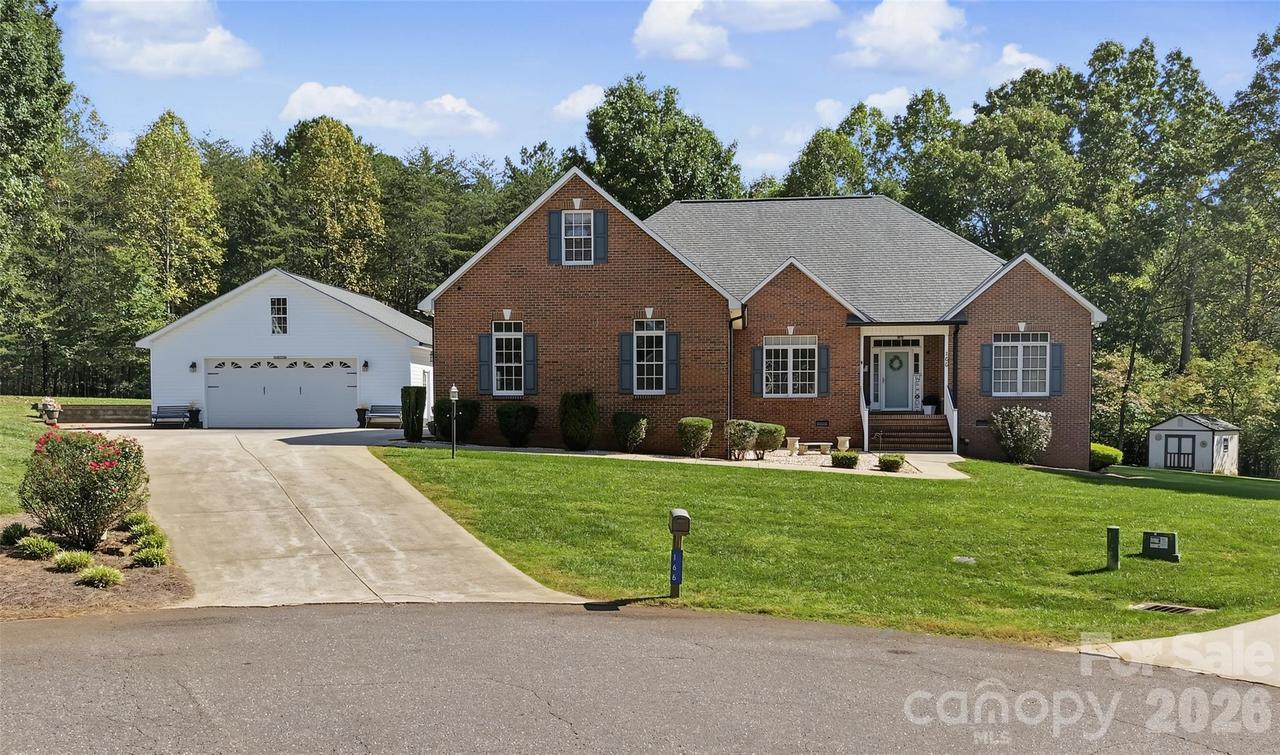 166 Appaloosa Ln., Statesville, NC 28625