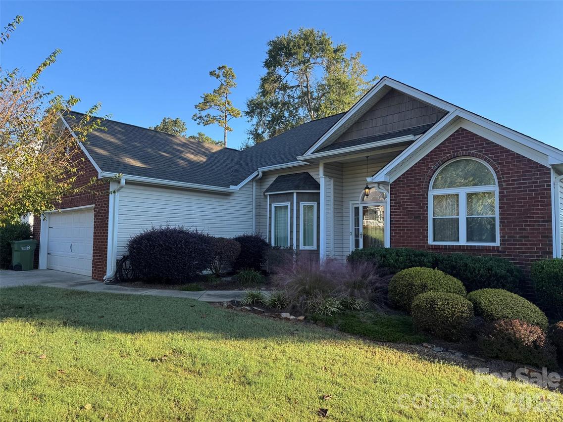 204 Silver Birch Ln., Mount Holly, NC 28120