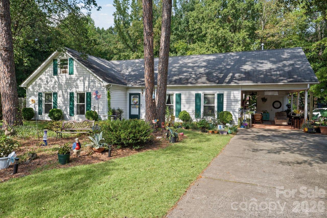11210 Walking Horse Ln., Charlotte, NC 28215