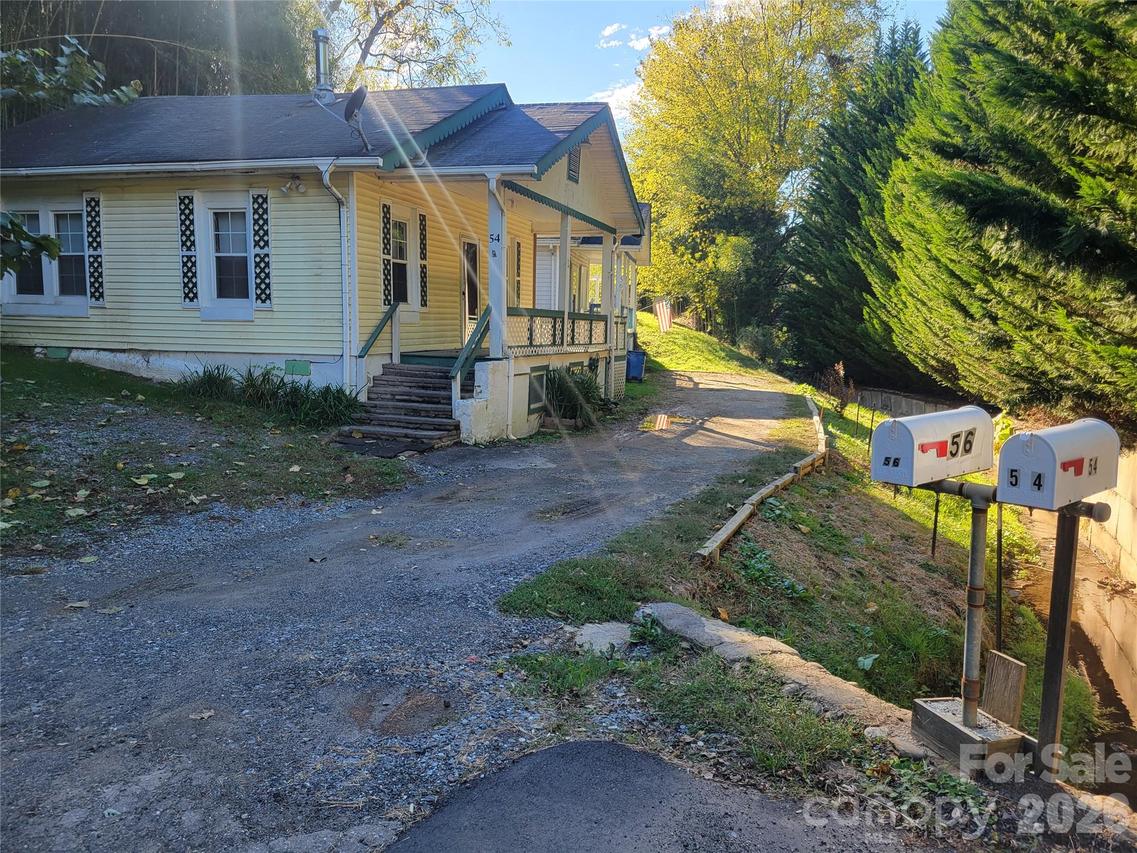 54 Anne St., Canton, NC 28716