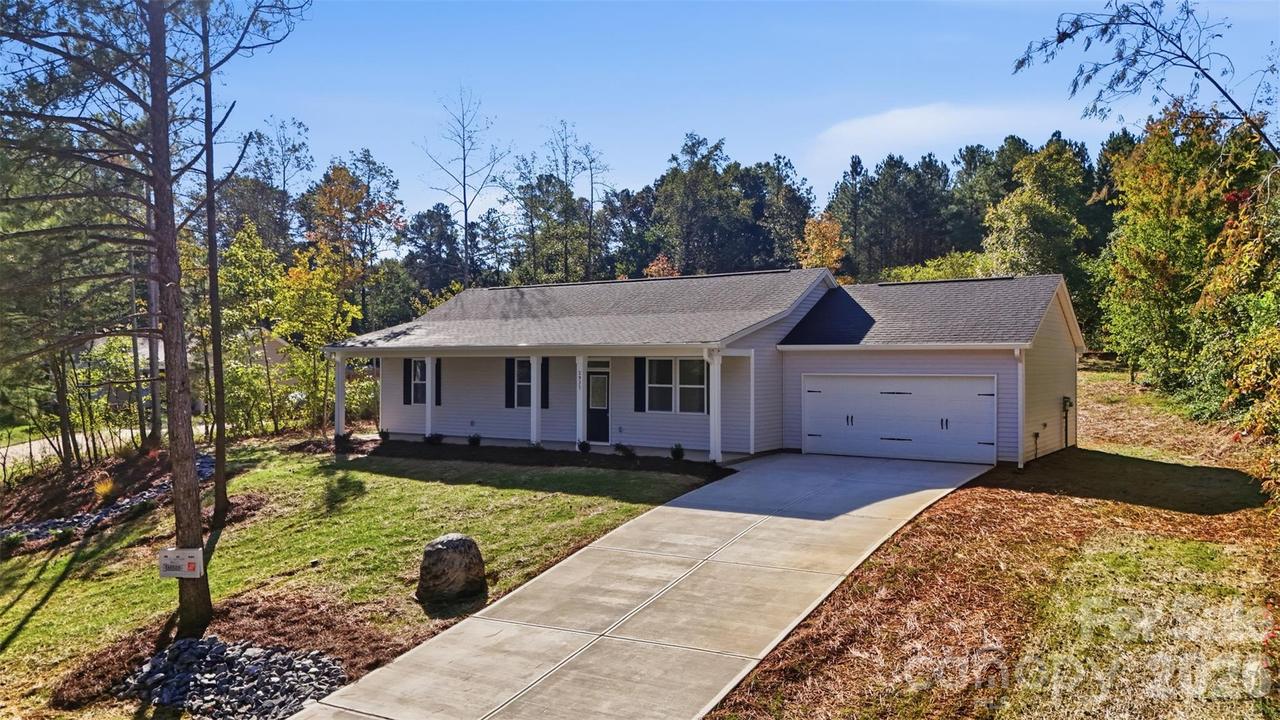 2935 Heavners Farm Ct., Lincolnton, NC 28092