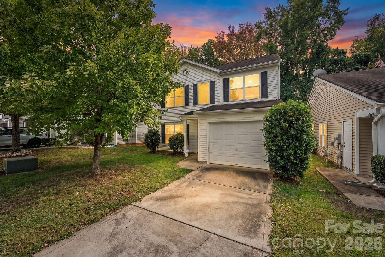 2636 Cochrane Dr., Charlotte, NC 28269