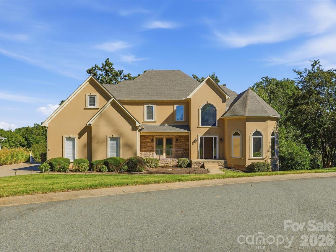 122 Long Cove Ln., Mooresville, NC 28117