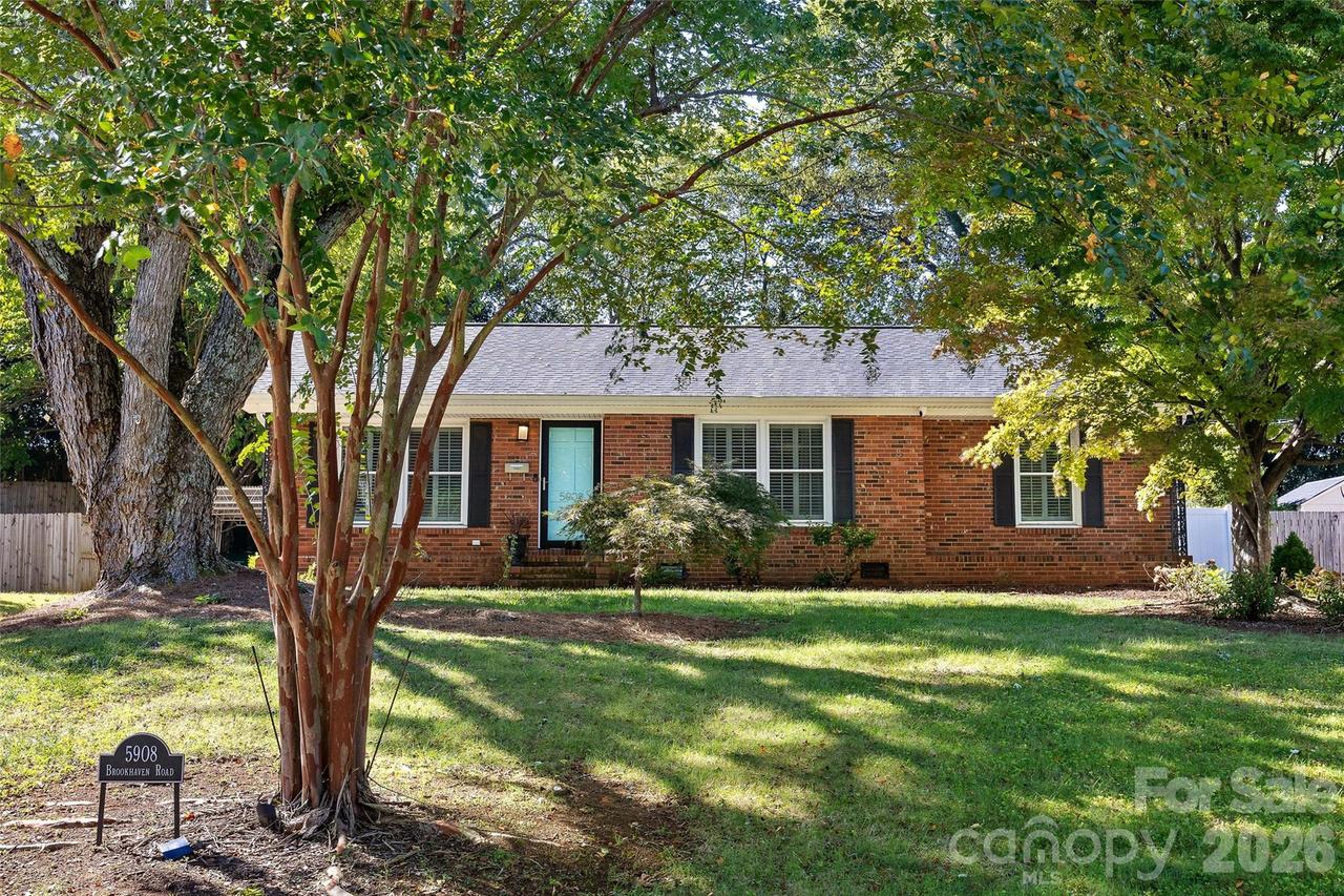 5908 Brookhaven Rd., Charlotte, NC 28210