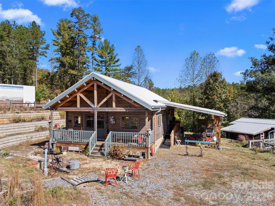 115 Upper Calm Dr., Weaverville, NC 28787