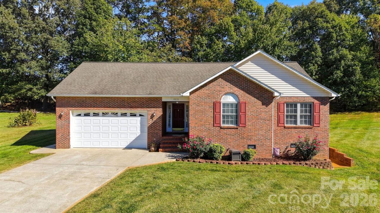 4876 Sandstone Dr., Conover, NC 28613
