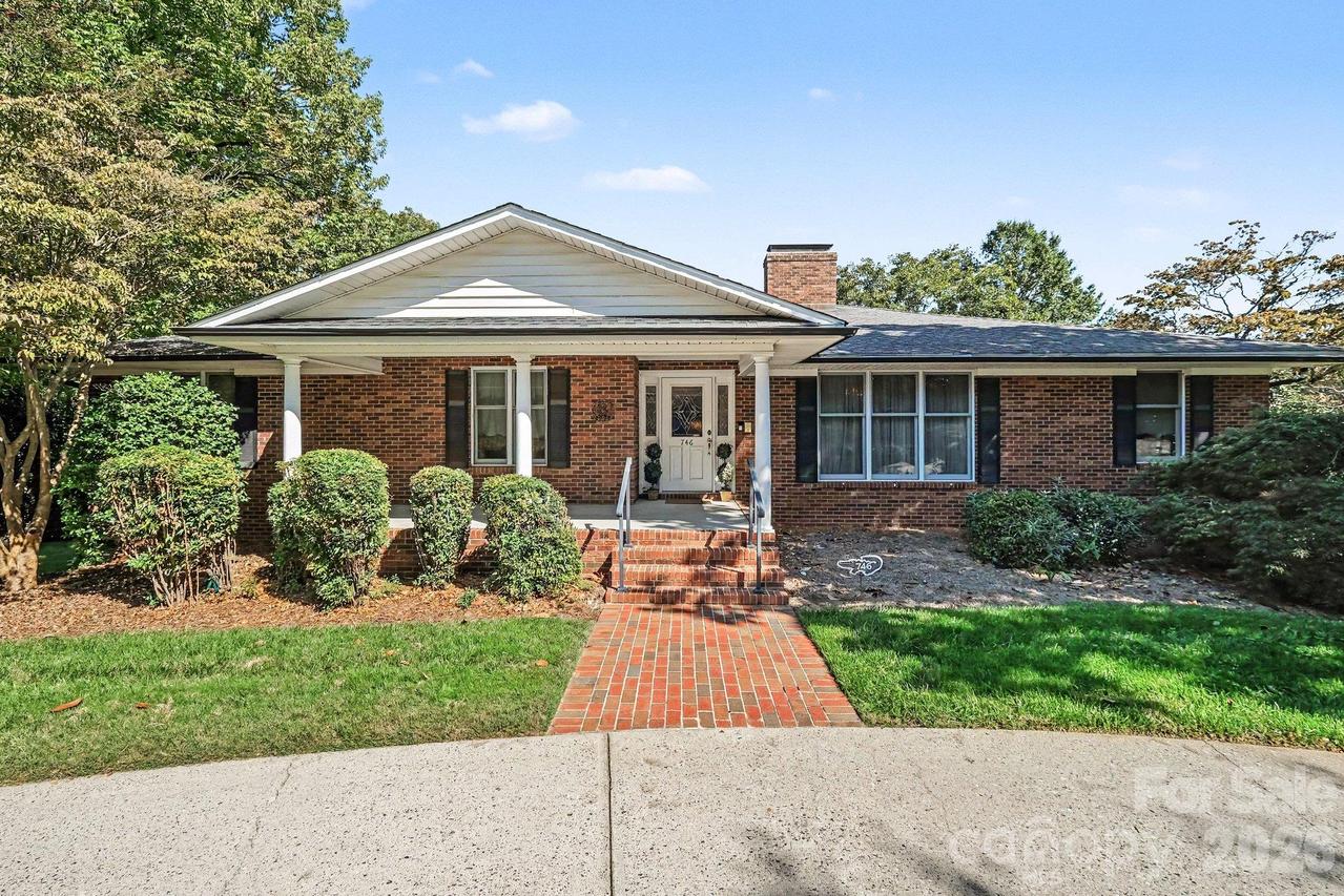 746 Grandview Dr., Concord, NC 28025