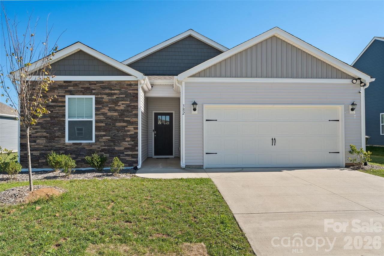 382 Wheatfield Rd., Fletcher, NC 28732