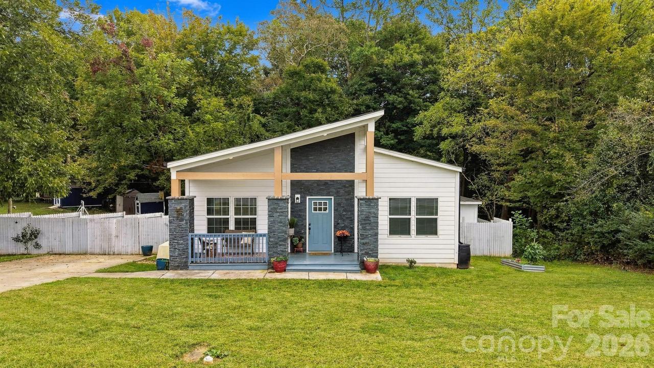329 W F St., Newton, NC 28658