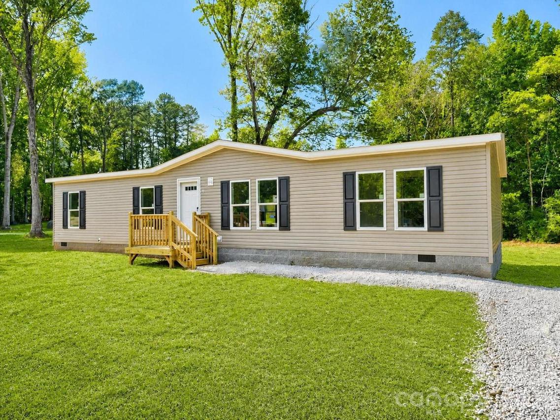 375 Middle Brook Dr., Rockwell, NC 28138