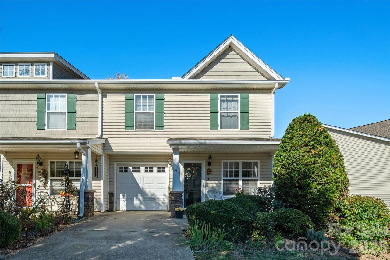 57 Old Salem Ct., Fletcher, NC 28732