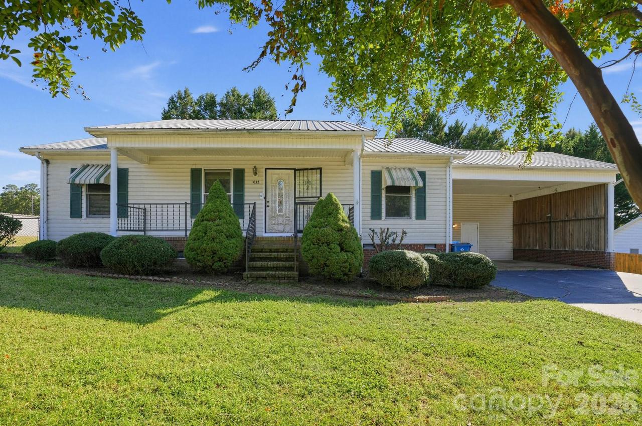 3033 26th Street Ln., Hickory, NC 28601