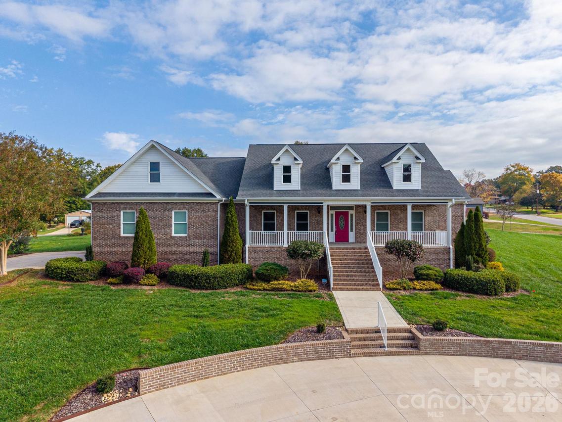 820 Rhodann Dr., Shelby, NC 28152