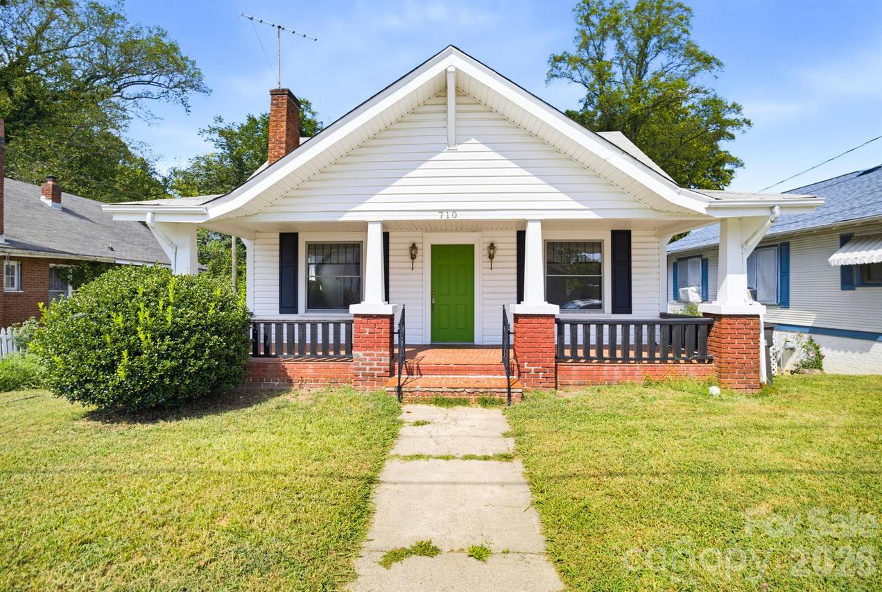 710 Wentworth St., Reidsville, NC 27320