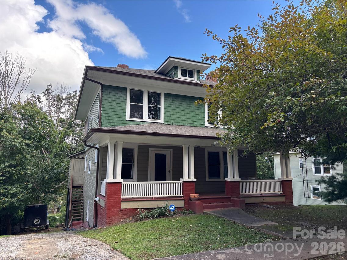 176 S French Broad Ave., Asheville, NC 28801
