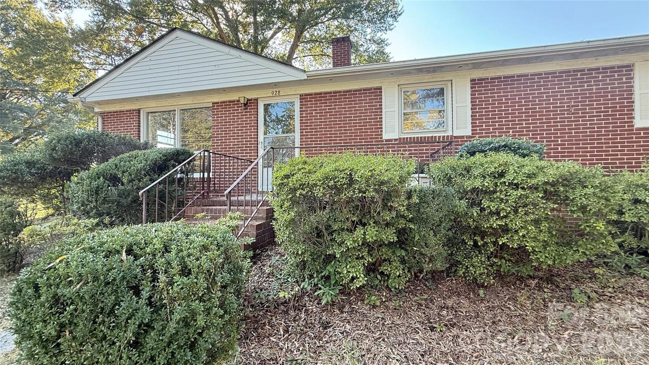 928 Beaumont Ave., Greensboro, NC 27401