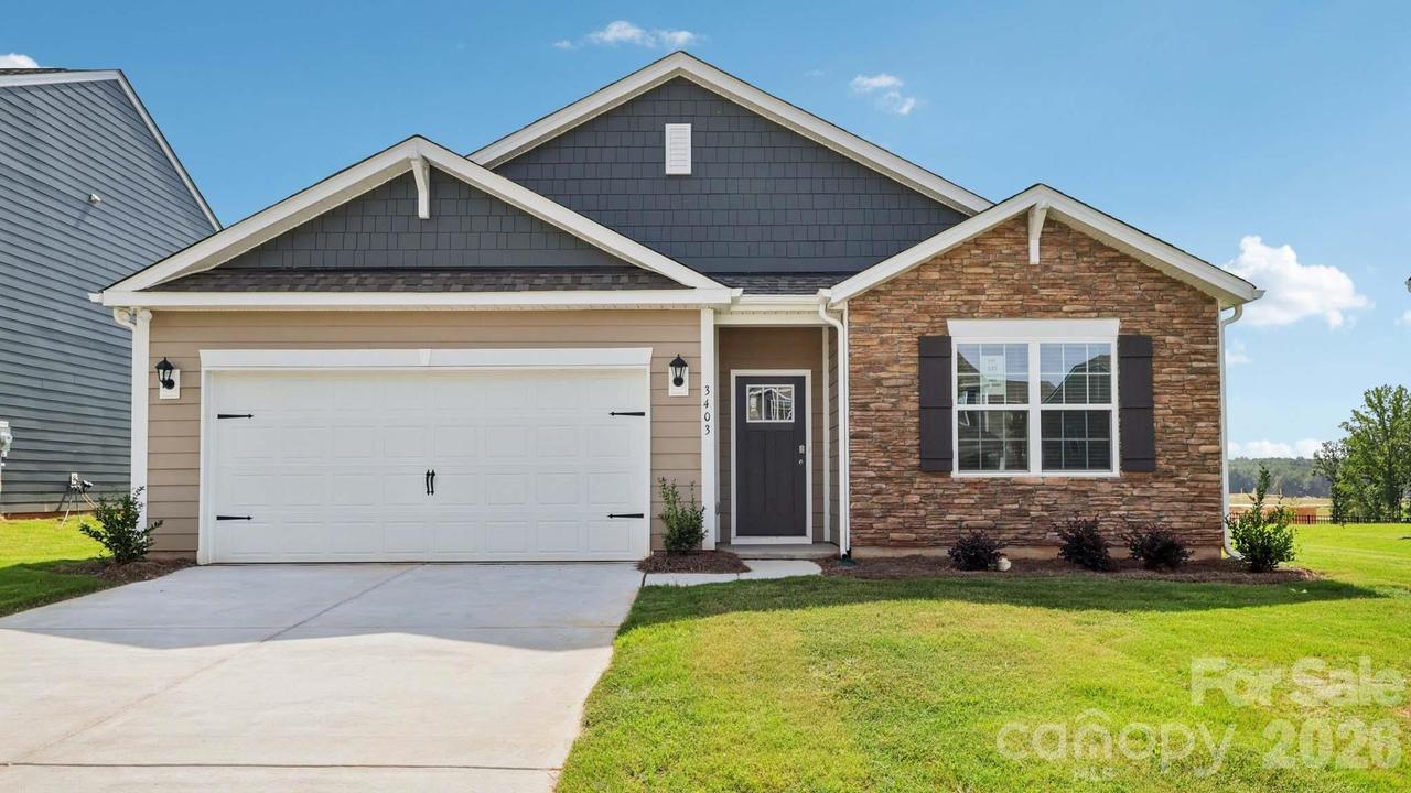 1149 Foxberry Ln., Maiden, NC 28650