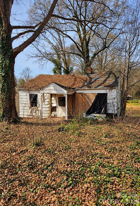 1902 5th St., Statesville, NC 28677