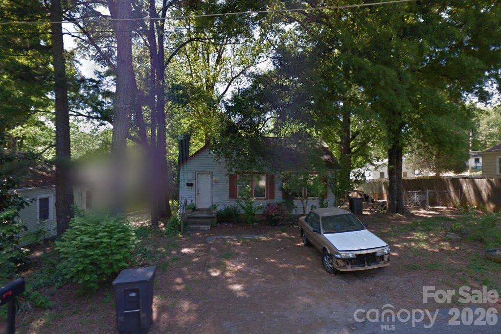 1800 5th St., Statesville, NC 28677