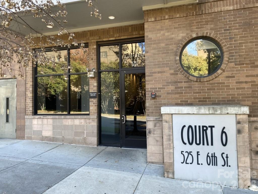 525 E 6th St. #401, Charlotte, NC 28202