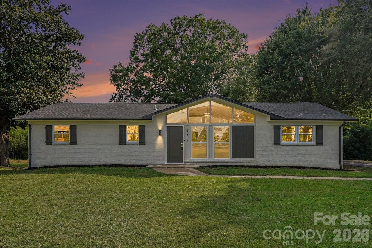 1902 19th Ave., Hickory, NC 28601