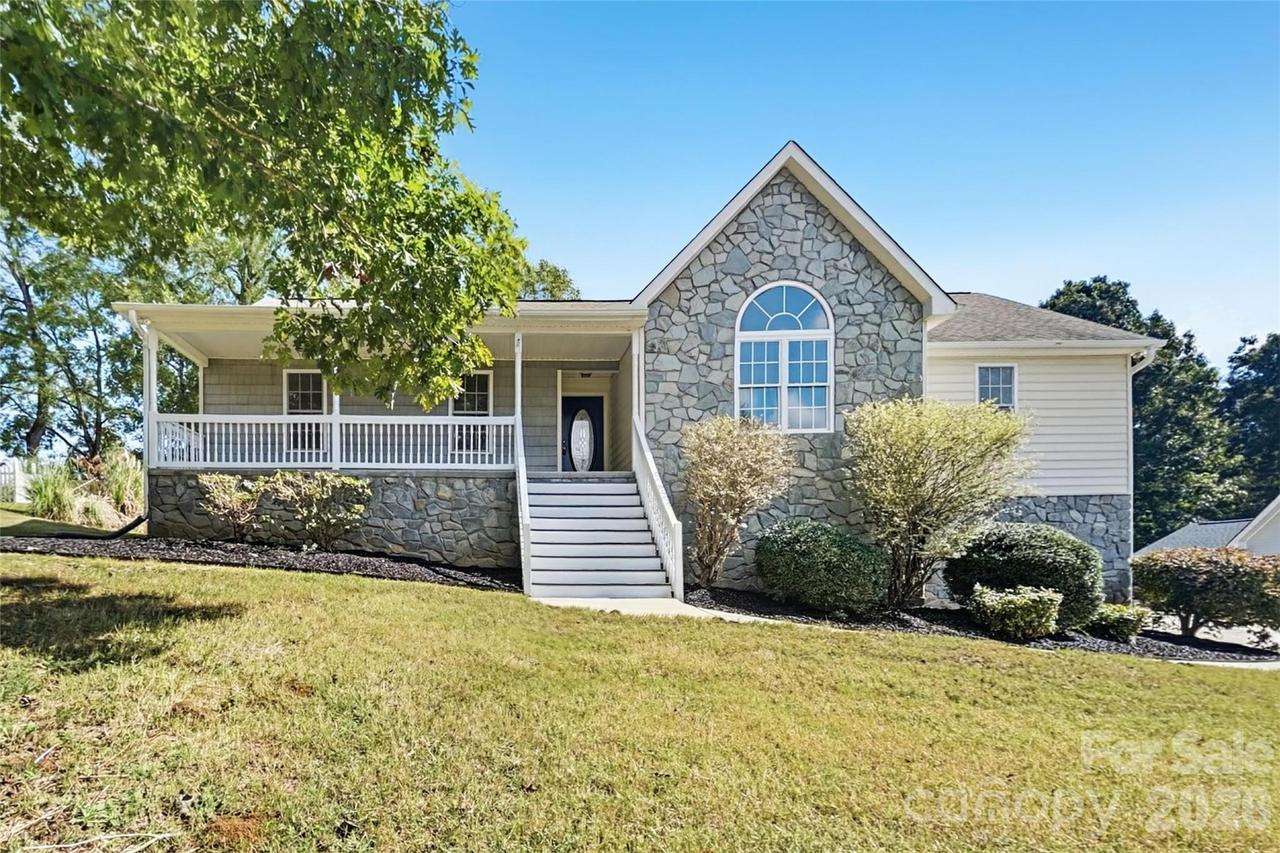 192 Olympia Dr., Mooresville, NC 28117
