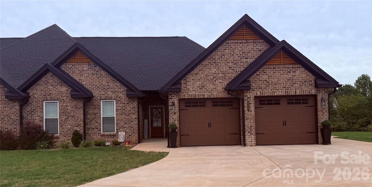 3327 48th Ave., Hickory, NC 28601